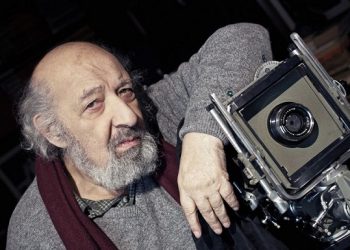 Πέθανε ο Αρά Γκιουλέρ, ο θρυλικός φωτογράφος της Κωνσταντινούπολης