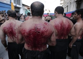 Στον Πειραιά σιίτες τίμησαν με αίμα την Ασούρα