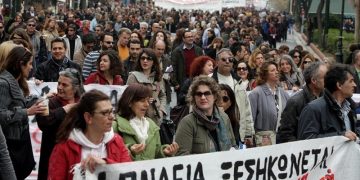 Πανεκπαιδευτικό συλλαλητήριο στις 12 στα Προπύλαια