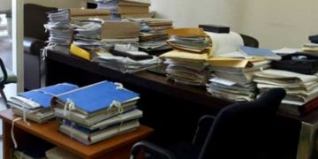 Εκλογές 2019: «Στον πάγο» προσλήψεις και κανονικές άδειες στο Δημόσιο