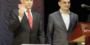 «Πρόεδρος» του Ντόνεσκ ορκίστηκε ο φιλορώσος Ζαχαρτσένκο