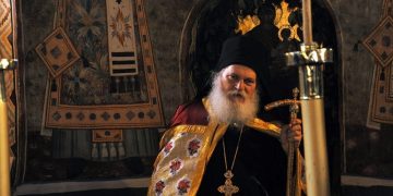 Στο νοσοκομείο Γρεβενών μετά από τροχαίο ο ηγούμενος της Μονής Βατοπεδίου Εφραίμ