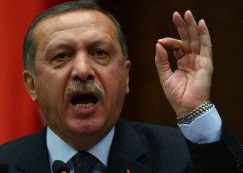 Με γελοιογραφία του Ερντογάν κυκλοφορεί το Charlie Hebdo την Τετάρτη