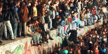25 χρόνια από την πτώση του Τείχους του Βερολίνου