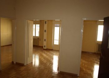 Πωλούνται ακίνητα στην Αθήνα σε εξευτελιστικές τιμές