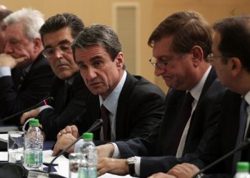 Λοβέρδος για καταλήψεις, ύλη δημοτικού, μετεγγραφές