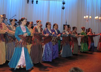 Γλέντι μέχρι το πρωί από τους Πόντιους της Μενεμένης (φωτο)