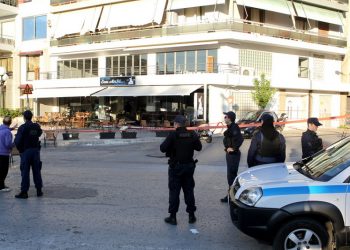 Στον εισαγγελέα ο δράστης της αιματηρής επίθεσης στο Μικρολίμανο