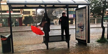 Έντονα καιρικά φαινόμενα: Τι συμβουλεύει η Πολιτική Προστασία