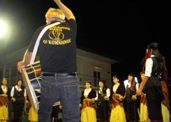 Κομνηνά 2015: Έκλεψαν την παράσταση τα παιδικά χορευτικά τμήματα (βίντεο)