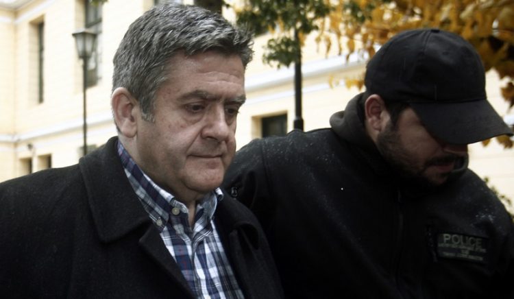 Στο σκαμνί ο Χάρης Τομπούλογλου και δύο συνεργάτες του