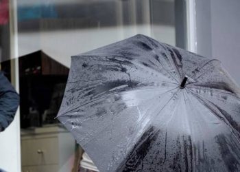 Βροχές, καταιγίδες και άνεμοι έως 8 μποφόρ 2