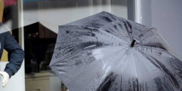 Βροχές, καταιγίδες και άνεμοι έως 8 μποφόρ 2