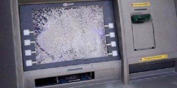 Πότε θα πληρωθούν τα επιδόματα των 800 και των 534 ευρώ