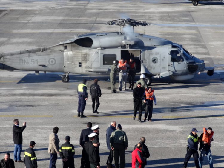 Σε εξέλιξη η επιχείρηση διάσωσης των επιβατών του πλοίου Norman Atlantic