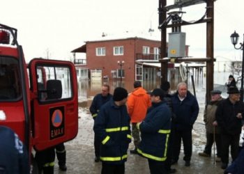 Εκκενώνεται το Ορμένιο – Σε κίνδυνο το χωριό