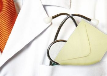 Σάμος: Έξι γιατροί κατηγορούνται για διαφθορά