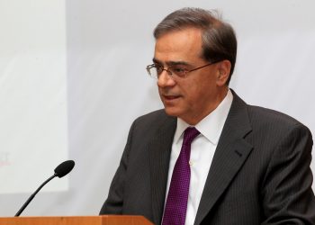 Греции необходимо срочное финансирование в первом квартале 2015 года