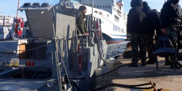 Λήξη συναγερμού από ελληνικής πλευράς για το πλοίο-φάντασμα ανοιχτά των Οθωνών