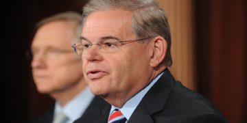 Καταπέλτης ο γερουσιαστής Μενέντεζ για το ρόλο των ΗΠΑ στο Αρτσάχ