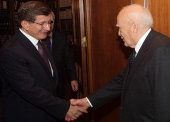 Папульяс обратился к Давутоглу: Уважайте каноны Международного Права