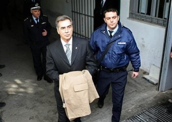 Κάθειρξη 8 ετών σε Παπαγεωργόπουλο και Λεμούσια για «ξέπλυμα»