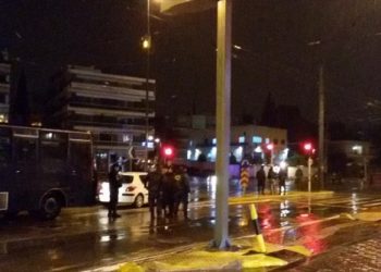 Γάζωσαν με καλάσνικοφ την πρεσβεία του Ισραήλ