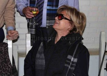 Η Τανσού Τσιλέρ στη Θεσσαλονίκη (φωτο)