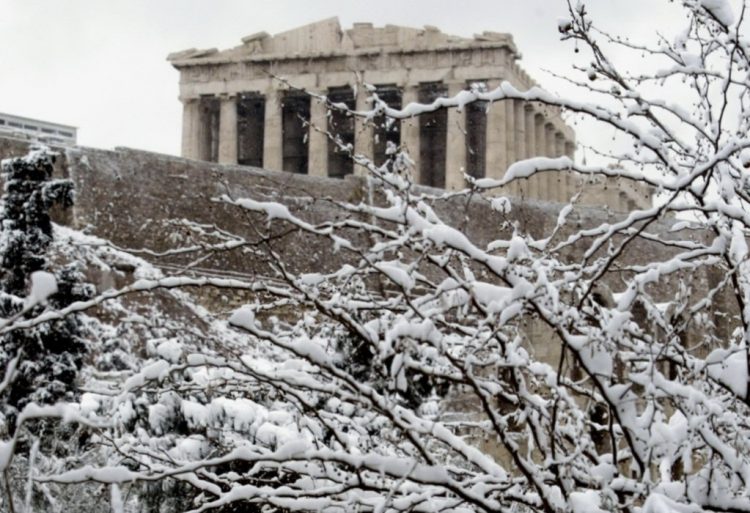 Στον πάγο ξανά η χώρα - Χιόνια και μέσα στην Αθήνα - Αναλυτική πρόγνωση