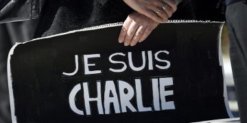 Συγκεντρώσεις μνήμης και στην Ελλάδα για το μακελειό στη Γαλλία