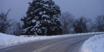 Βροχές, βοριάδες και χιόνια στα ορεινά