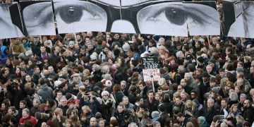 Λαοθάλασσα στο Παρίσι κατά της τρομοκρατίας