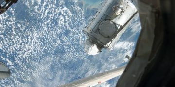 Αστροναύτες της NASA «περπάτησαν» έξω από τον Διεθνή Διαστημικό Σταθμό