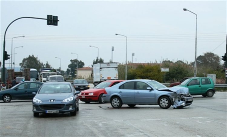 Καραμπόλα στη λεωφόρο Κηφισού