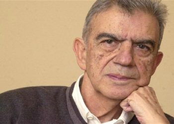 Παραδόθηκε ο συνεργός του δολοφόνου του Μένη Κουμανταρέα