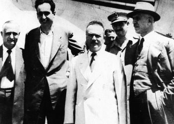 Συνάντηση Μητσοτάκη με τον γιο του ήρωα Καραθανάση
