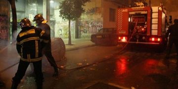 ΕΚΤΑΚΤΟ- Πυρκαγιά σε καφετέρια στο Μοναστηράκι