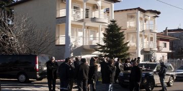 Ωραιόκαστρο: Σοκάρουν οι λεπτομέρειες από την οικογενειακή τραγωδία
