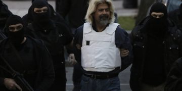 Ποιες είναι οι κατηγορίες που αντιμετωπίζει ο Ξηρός