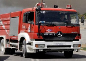 ΕΚΤΑΚΤΟ – Πυρκαγιά σε πολυκατοικία στο Μαρούσι