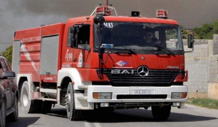 ΕΚΤΑΚΤΟ – Πυρκαγιά σε πολυκατοικία στο Μαρούσι