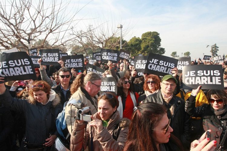 Θεσσαλονίκη: Ομαλά εξελίχθηκαν οι πορείες για το Πολυτεχνείο (φωτο)