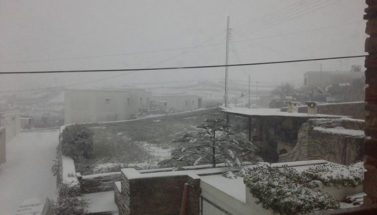 Καταφθάνει στη… σκοτεινιασμένη Τήνο το «ΧΙΟΣ»