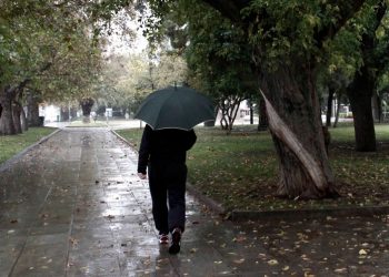 Σε ισχύ το έκτακτο δελτίο επιδείνωσης καιρού – Πού αναμένονται βροχές και καταιγίδες σήμερα  4