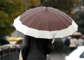 Βροχερός καιρός και σήμερα – Η θερμοκρασία σε χαμηλά επίπεδα