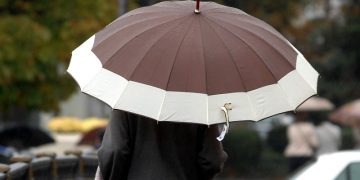 Βροχερός καιρός και σήμερα – Η θερμοκρασία σε χαμηλά επίπεδα