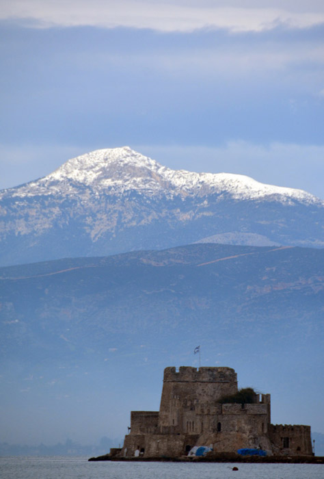 «Αγριεύει» σήμερα ο καιρός με βροχές, καταιγίδες και χιόνια