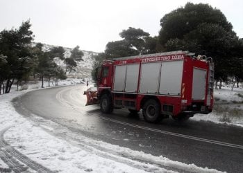 Χειμωνιάτικος καιρός με καταιγίδες και χιόνια – Ποιες περιοχές θα επηρεαστούν