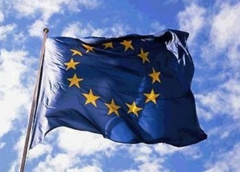 Муниципалитет города Патры в Греции без флага Европейского Союза