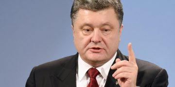 Президент Украины призвал к солидарности Грецию
